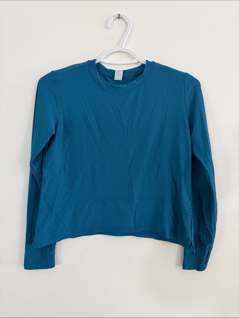 Girls Cropped Dri-Fit Long-Sleeve Crewneck Top in Teal